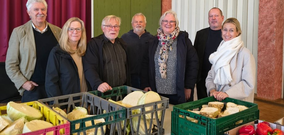 Vegetable box Volunteers are once again distributing fresh vegetables to people in need this year
