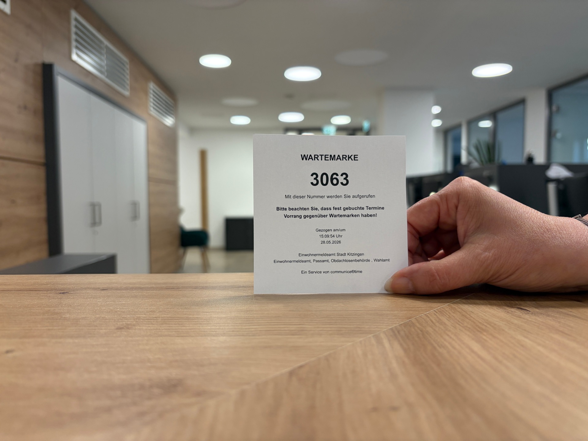An example of a residence permit is on display at the Residents’ Registration Office.