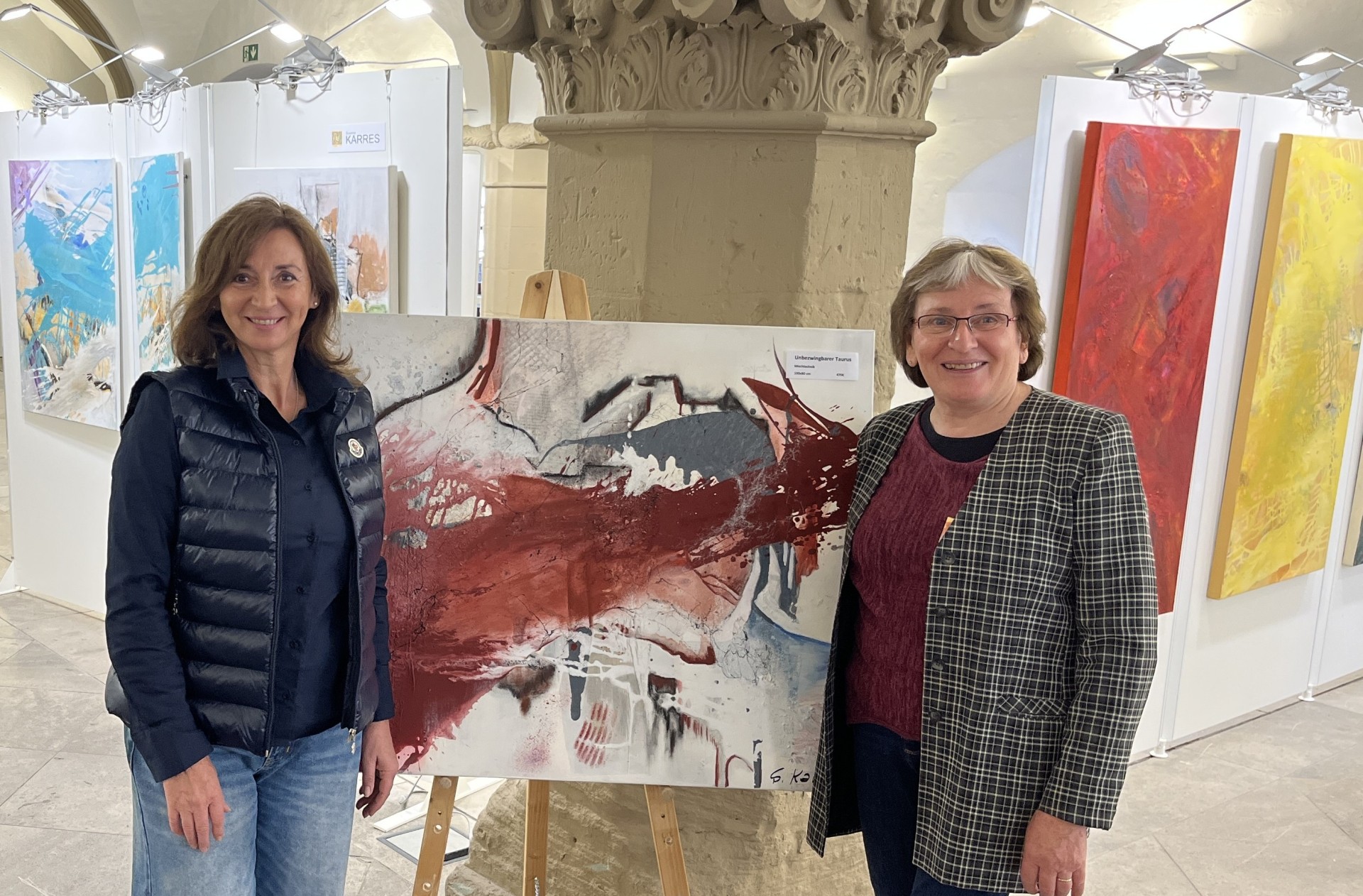 Carmen Jung and Susanne Karres are looking forward to welcoming lots of visitors to the Kitzing Town Hall.