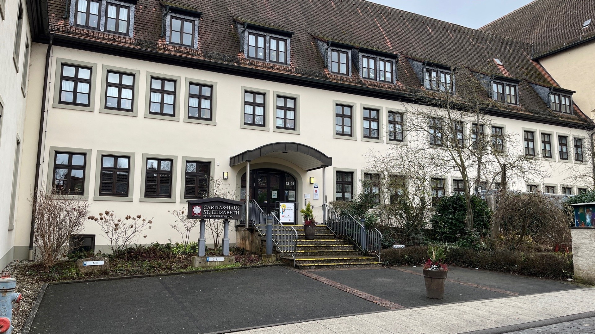 Außenansicht des Mehrgenerationenhauses in der Kapuzinerstraße.