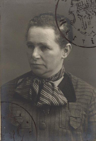 A portrait of Rachel Oppenheimer