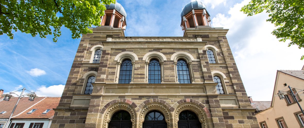 Old Synagogue Front of the Old Synagogue photographed from below